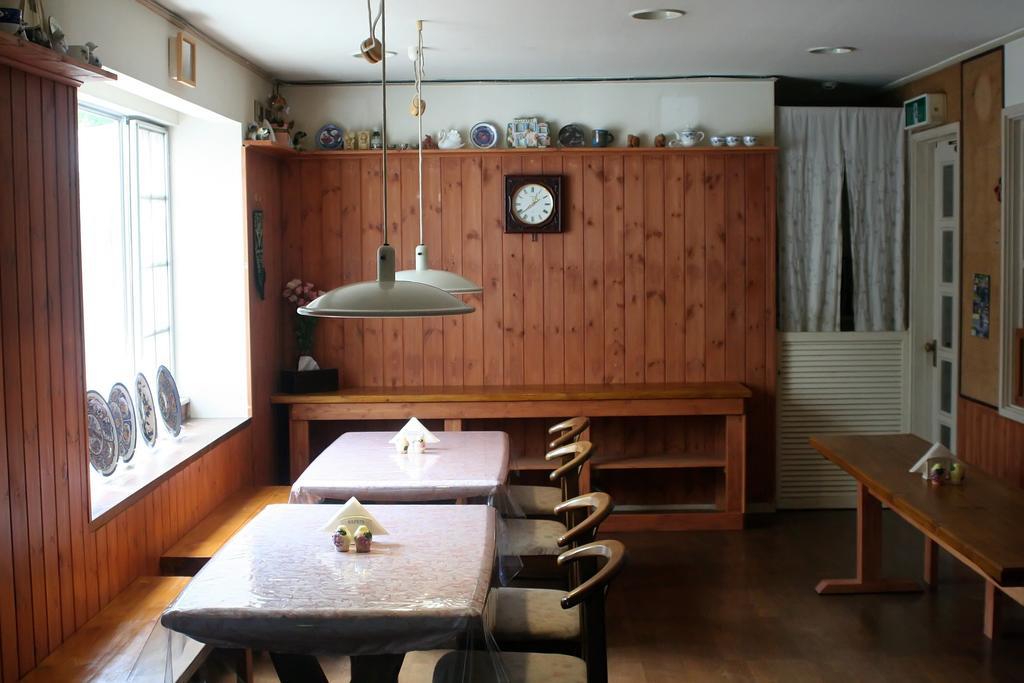 Julian'S English Homestay And Pension Fujimi Exteriör bild
